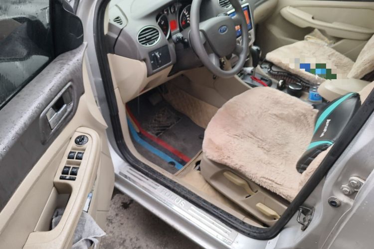 Used Ford Focus 2011 Sedan 1.8L Automatic Fashion Edition
