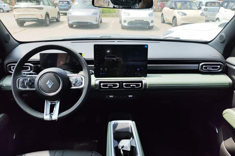 Used Baojun Spark EUV 2026 301km Flagship Edition Center Console
