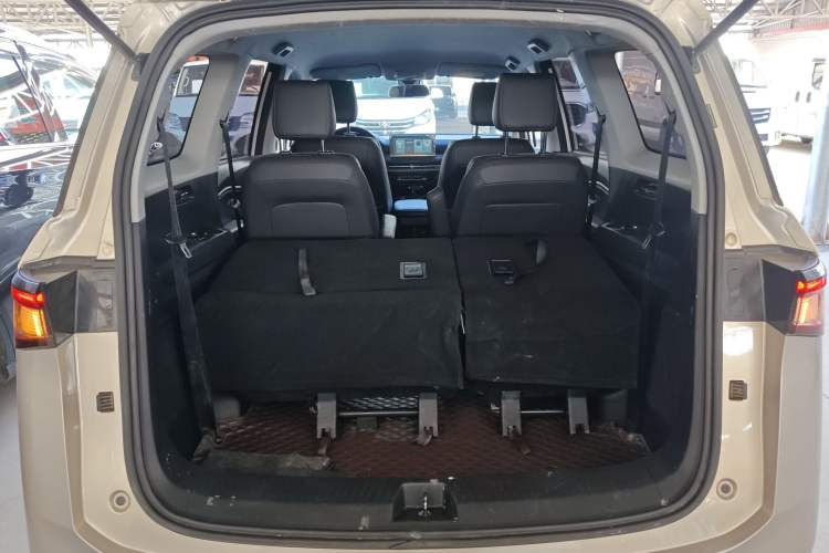 Used Wuling Jiachen 2022 1.5T CVT Smart Luxury Version