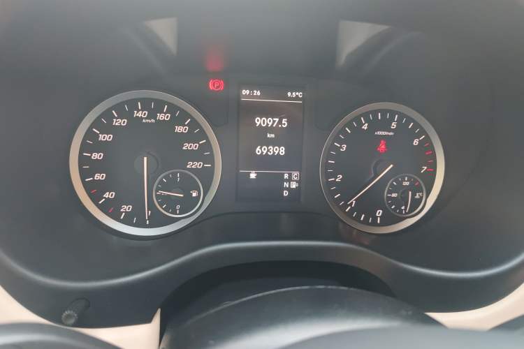 Used Mercedes-Benz Vito 2020 2.0T Elite Version 7 Seats
