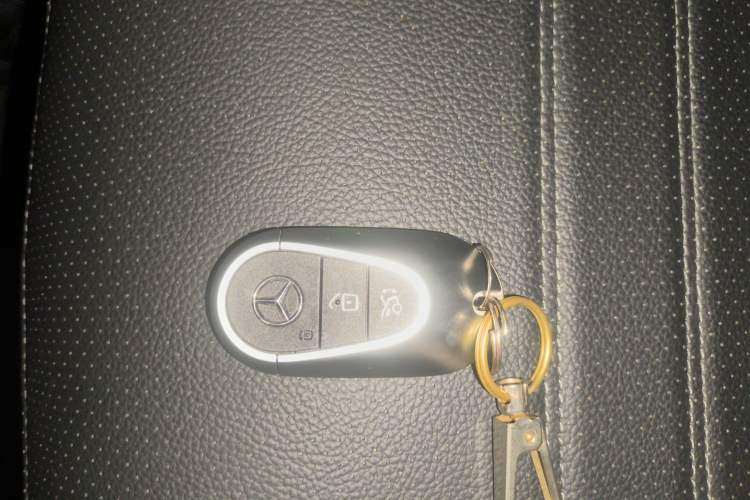 Used Mercedes-Benz GLC 2023 GLC 300 L 4MATIC Dynamic Edition 5-seater
