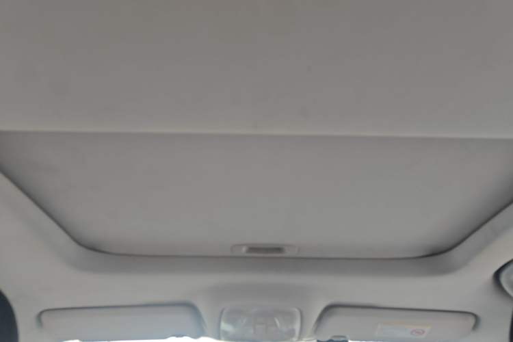 Used GAC Trumpchi GS4 2015 200T G-DCT Elite Edition Headliner