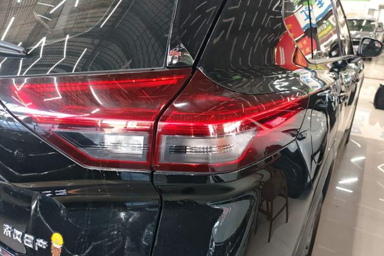 Used Nissan X-Trail 2021 VC-Turbo 300 CVT 2WD Luxury Edition
