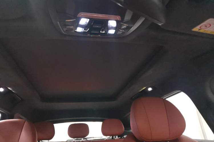 Used EXEED Lingyun 2025 300T Two-Wheel Drive Starry Edition