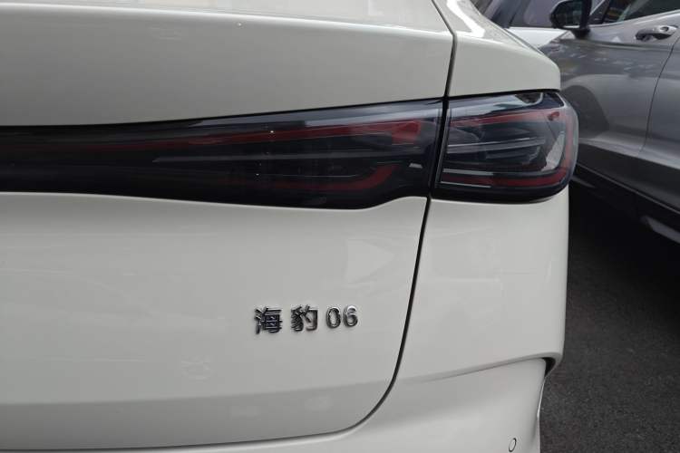 Used BYD Seal 06 New Energy 2024 DM-i 80KM Luxury Model
