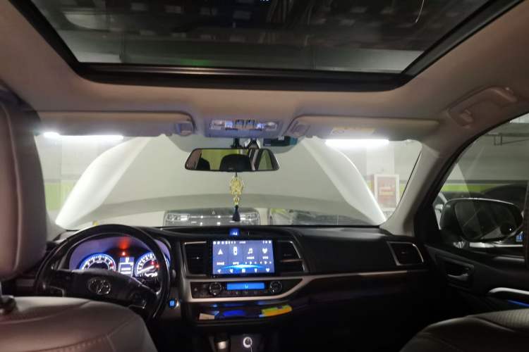 Used Toyota Highlander 2017 2.0T Four-Wheel Drive Ultimate Edition 7 Seats