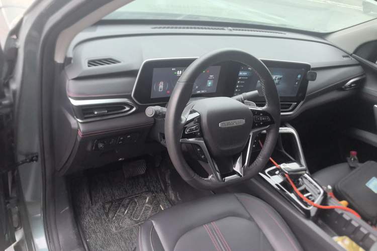 Used SAIC MAXUS T90 RV 2022 2.0T Explorer T90 All-Terrain Green Steering Wheel