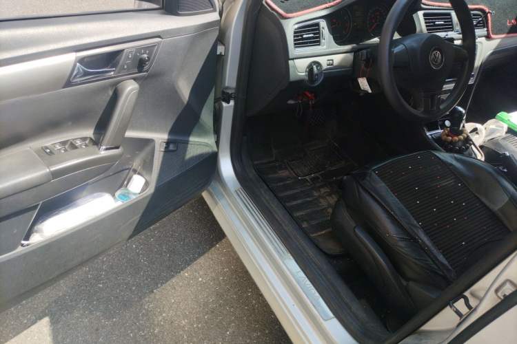 Used Volkswagen Lavida 2013 Restyled Classic 1.6L Automatic Comfort Edition