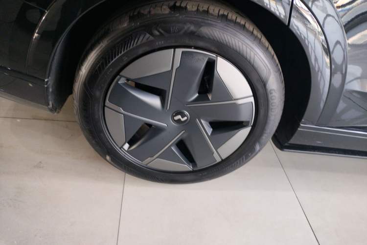 Used ONVO Luxeed L90 2025 Model—Max Six-Seater Version