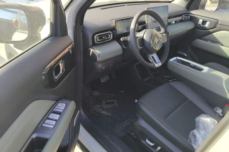 Used Baojun Spark EUV 2025 Smart Luxury Edition 5 Seats
