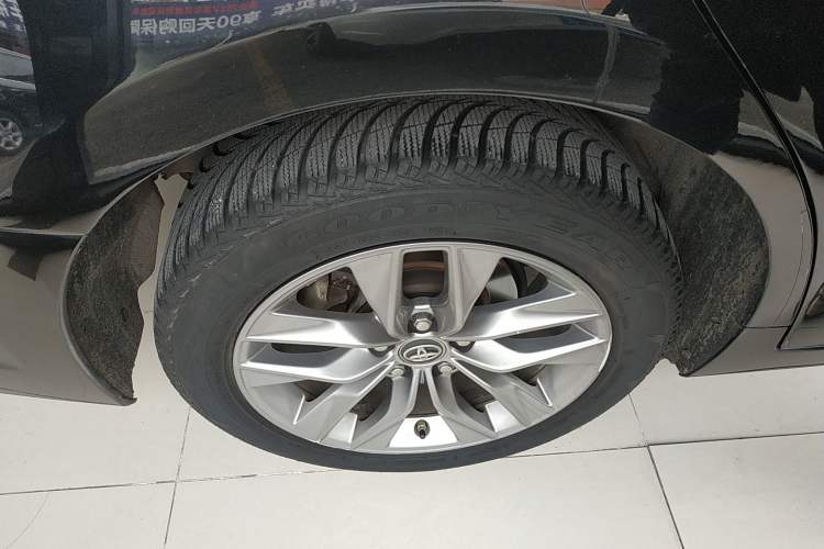 Used Toyota Avalon 2019 Dual-Engine 2.5L Luxury Edition China VI Standard Right Rear Wheel Hub