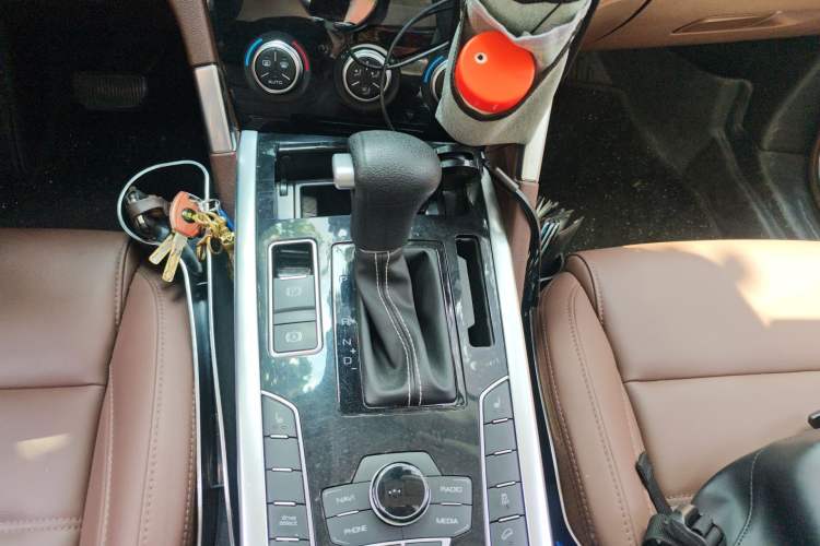 Used Haval H7 2019 2.0T Smart Enjoyment Version China VI Standard Gear Lever