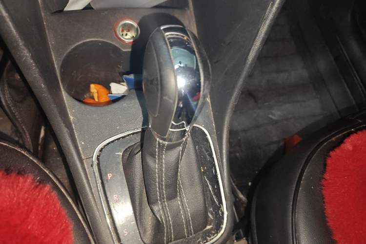 Used Volkswagen Polo 2014 1.6L Cross Polo Automatic
