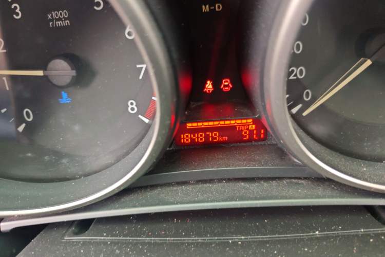 Used Mazda 5 2011 2.0L Automatic Luxury Edition Odometer Close Up