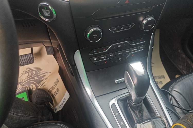 Used Ford Edge 2018 EcoBoost 245 Two-Wheel-Drive Titanium 7-Seater China V Standard
