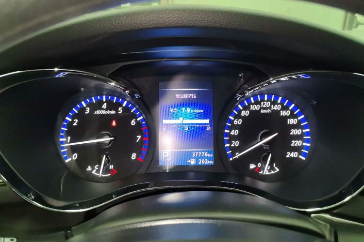 Used Venucia D60 2019 1.6L XL CVT Smart Connect Elite Edition
