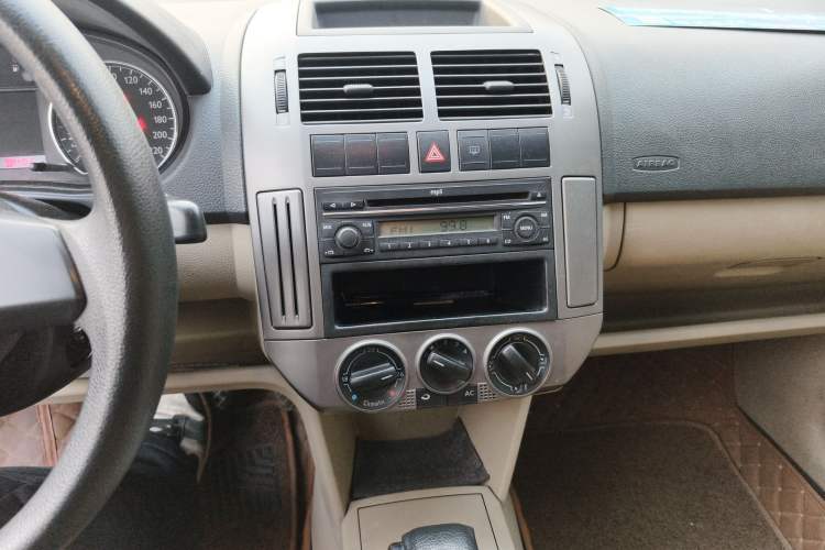 Used Volkswagen Polo 2011 Jingqu 1.4L Automatic Shishang Edition
