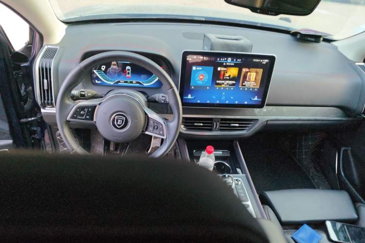 Used BYD Tang New Energy 2019 EV600D Four-Wheel Drive Smart Connectivity Leading Model Center Console