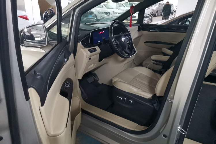 Used Buick GL8 2022 ES Land Cruiser 653T Luxury Model