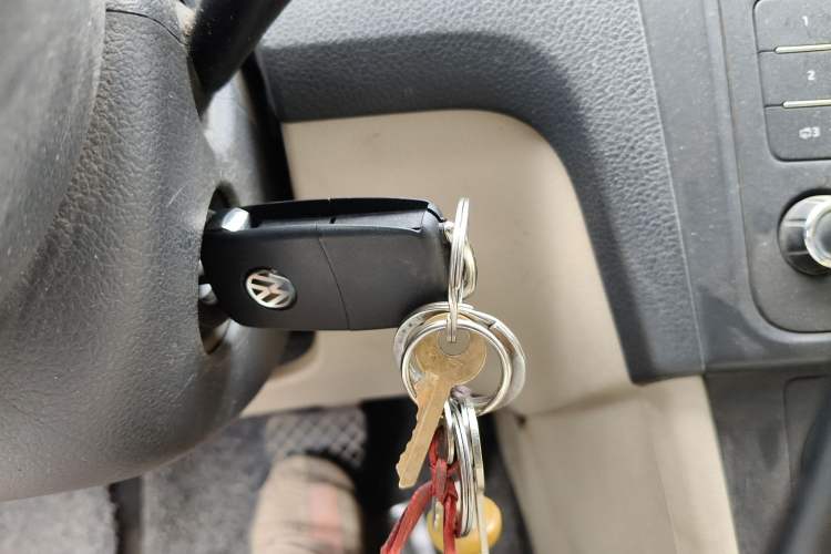 Used Skoda Rapid 2013 1.6L Automatic Smart Selection Model
