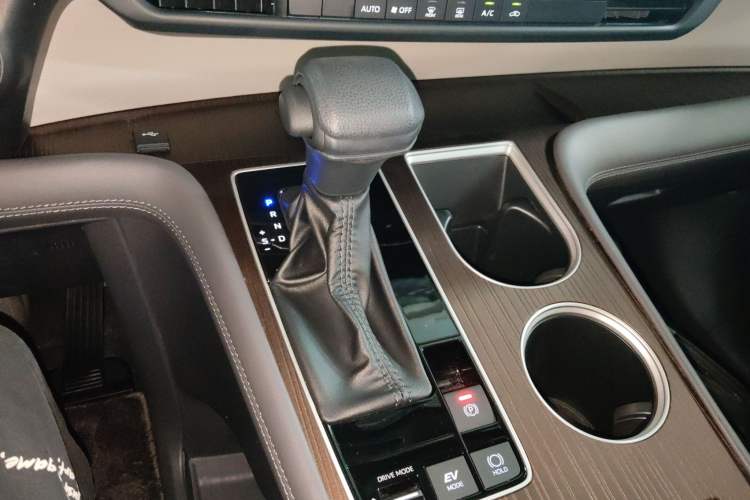 Used Toyota Sienna 2024 2.5L Hybrid Comfort Edition
