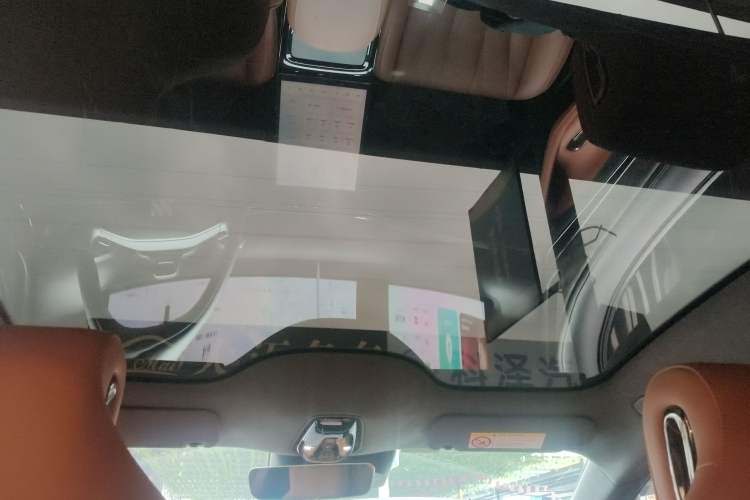 Used IM L7 2022 Dynamic Model Headliner