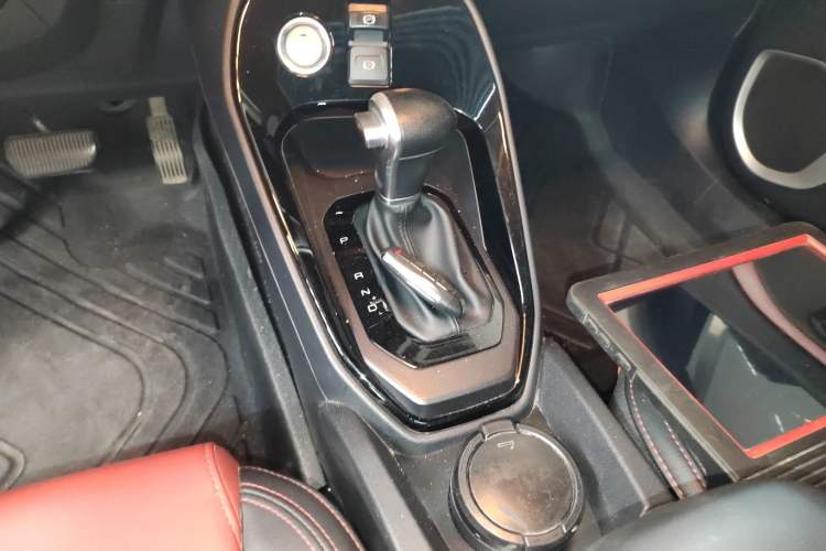 Used Haval H2s 2018 Red-Label 1.5T Dual-Clutch ZhiShang Model