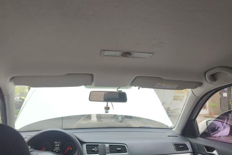 Used Volkswagen Lavida 2017 1.6L Automatic Fashion Edition Headliner