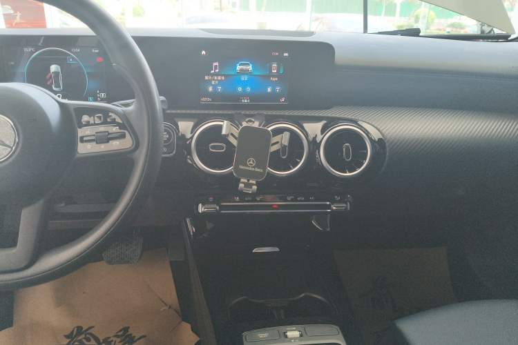 Used Mercedes-Benz A-Class 2020 Revised A 180 L Audio And AC Panel