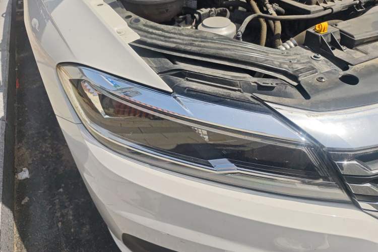 Used Volkswagen Lavida 2019 280TSI DSG Comfort Edition China VI standard Right Front Headlight