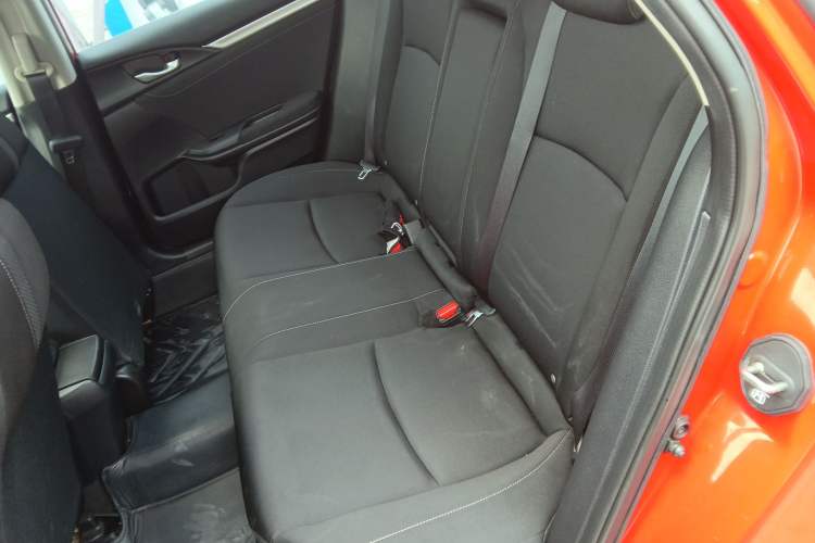 Used Honda Civic 2019 220TURBO CVT Dynamic Edition China VI Emission Standard Left Rear Seat