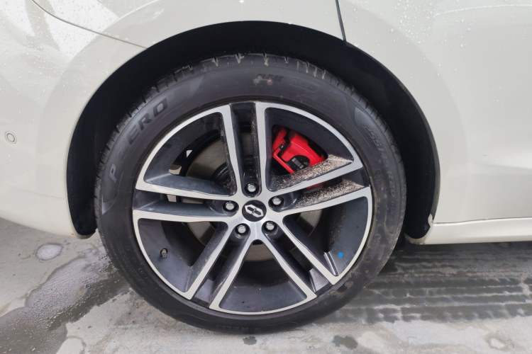 Used Hima AITO M5 2025 Extended-Range Ultra All-Wheel-Drive Version Exterior 5