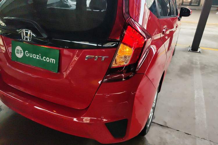 Used Honda Fit 2016 1.5L LXS CVT Comfort Sunroof Version
