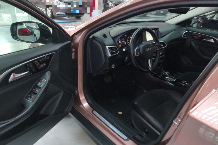 Used Infiniti QX30 2017 2.0T Four-Wheel Drive Sport Edition