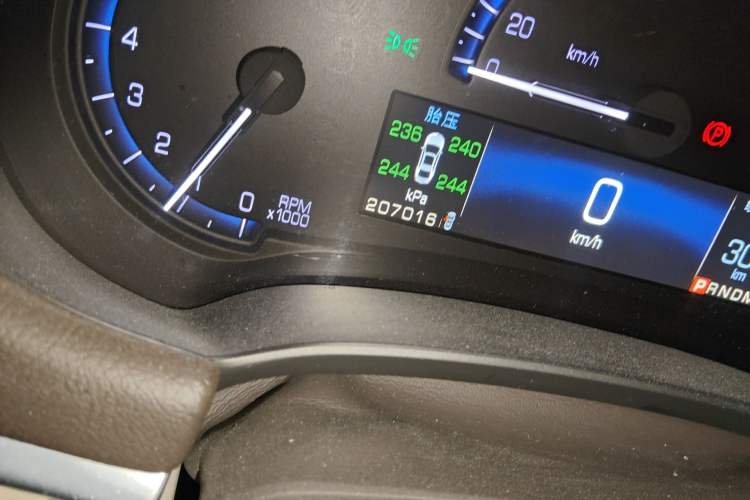 Used Cadillac XTS 2014 28T Comfort Version
