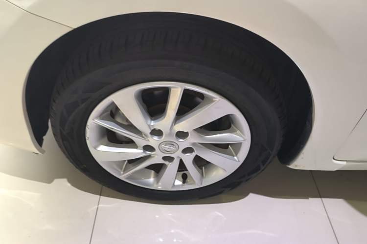 Used Nissan Tiida 2016 1.6L CVT Cool Dynamic Edition