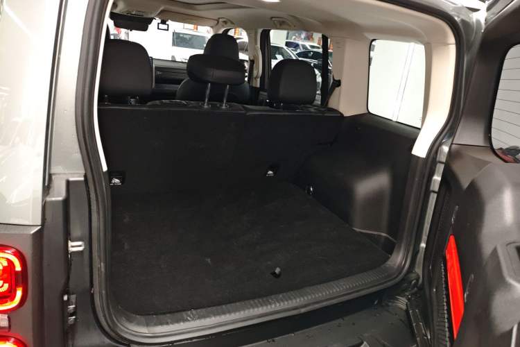 Used Haval Raptor New Energy 2024 Hi4 102 Pro Trunk