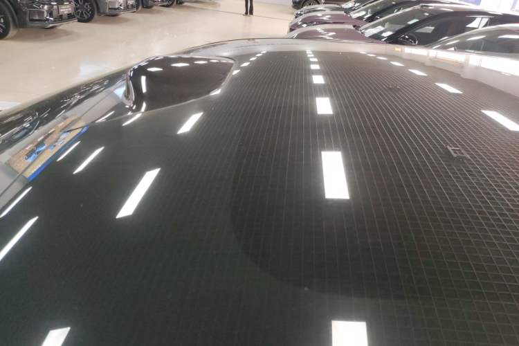 Used Lynk & Co 10 EM-P 2025 Model 240 Four-Wheel Drive Ultra Roof