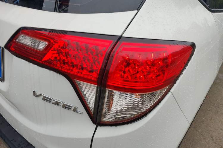 Used Honda Vezel 2020 1.5L CVT Elite Edition Right Rear Taillight