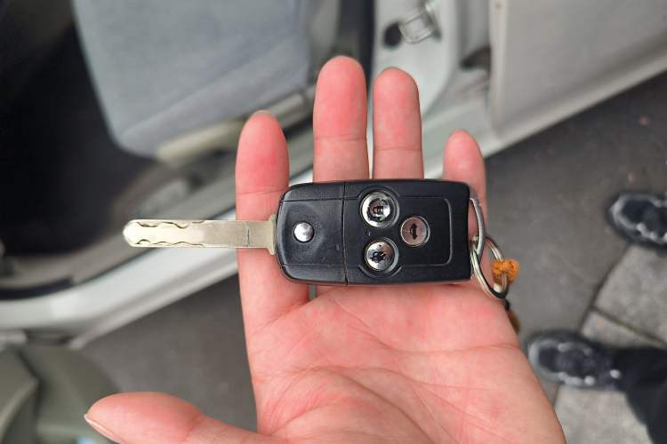 Used Honda Civic 2012 1.8L automatic comfort version Vehicle Key