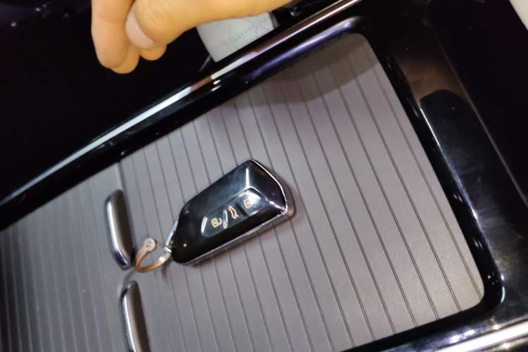 Used Volkswagen ID.6 X 2021 Pro Smart Long-Range Edition