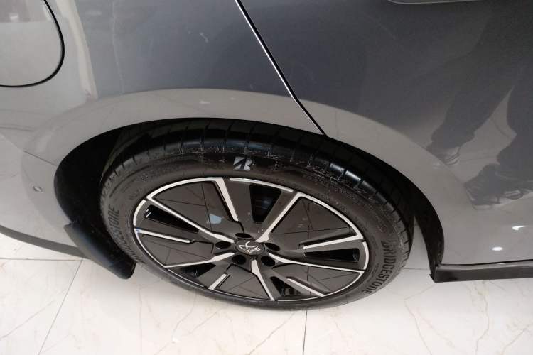 Used BYD Han L 2025 DM-i 200KM LiDAR Luxury Model