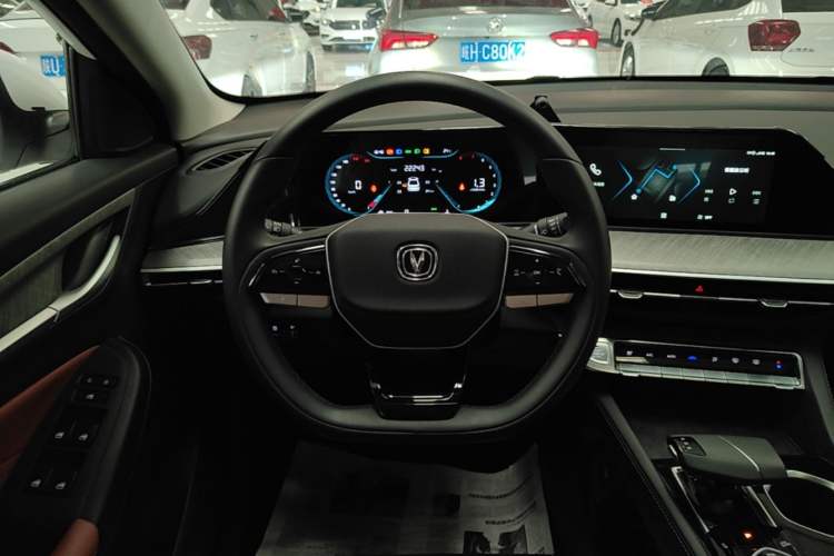 Used CHANGAN Eado 2023 Changan Edition PLUS Blue Whale NE 1.4T GDI DCT Prestige Version