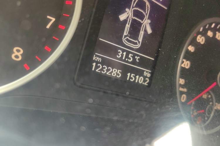 Used Volkswagen Tiguan 2012 1.8TSI Automatic Two-Wheel Drive Elite Edition Odometer Close Up