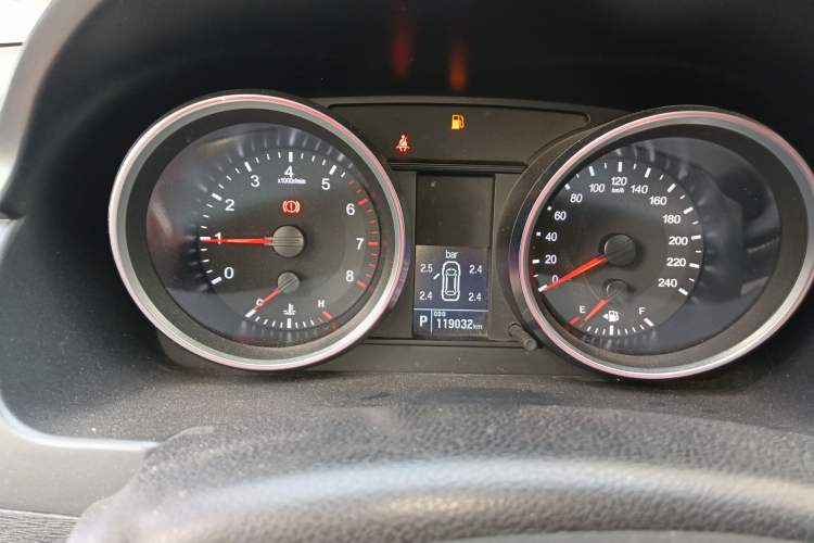 Used Haval H6 2016 Upgraded Model 1.5T Automatic Two-Wheel Drive Elite Version Instrument Cluster