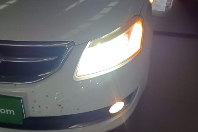 Used Chery E3 2015 1.5L Manual Fashion Model