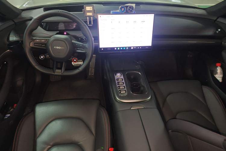 Used Xiaomi Auto SU7 2024 Four-Wheel Drive Ultra-Long Range Advanced Intelligent Driving Max Edition Center Console
