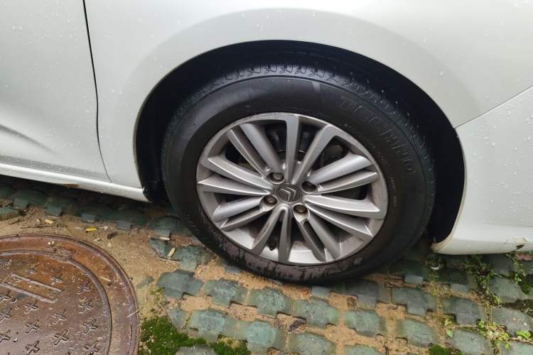 Used Citroen C4L 2014 1.8L Intelligent Drive Automatic Dynamic Model Right Front Wheel Hub