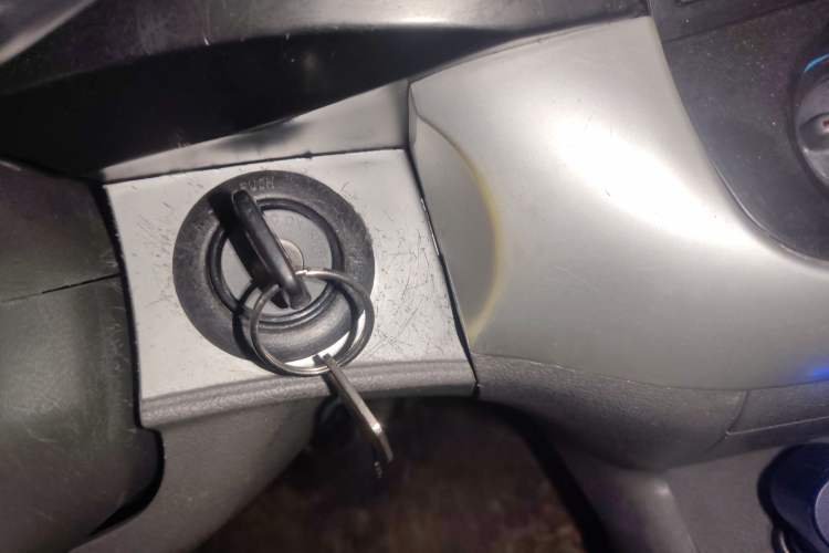 Used Jinbei Hiace 2014 2.0L 5th Generation Kuaiyunwang Business Version 4G19