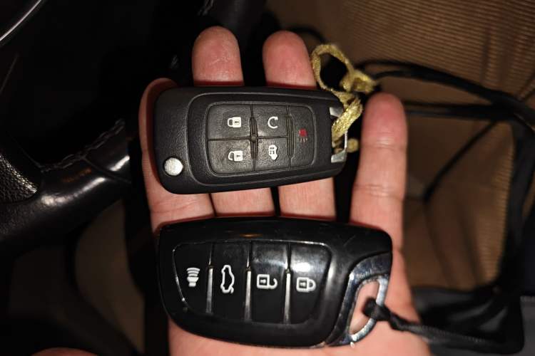 Used Buick GL8 2018 28T Luxury Model China VI Standard